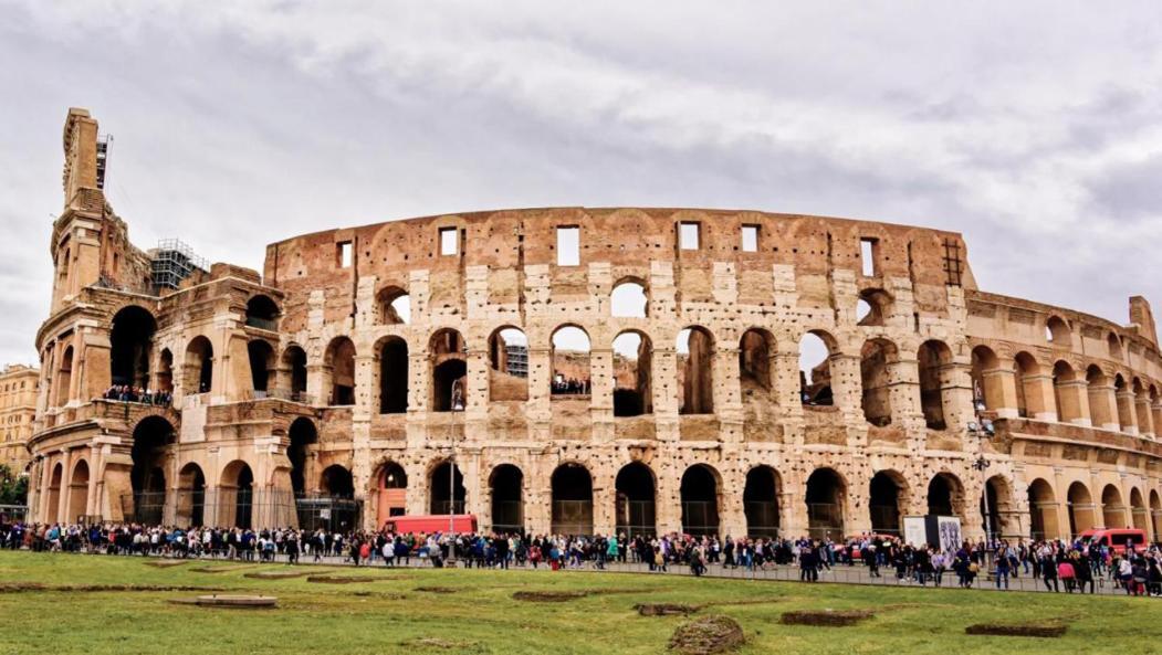 Lägenhet Trevi Luxury Maison Rom